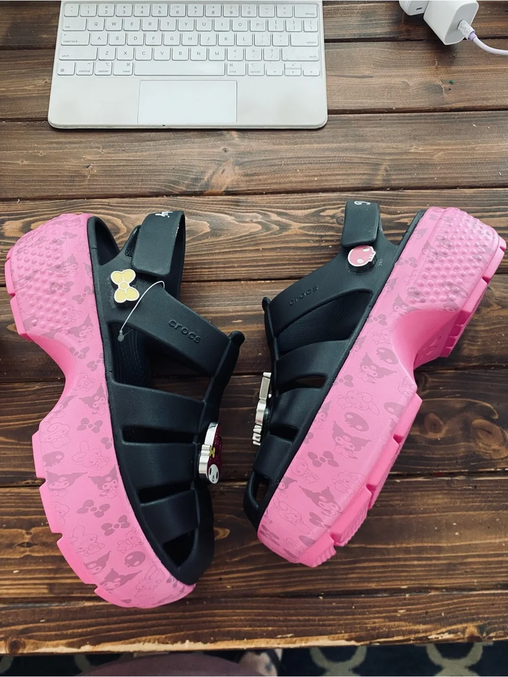Crocs X Hello Kitty and Friends NEW My Melody and Kuromi Stomp Sandal Size 11